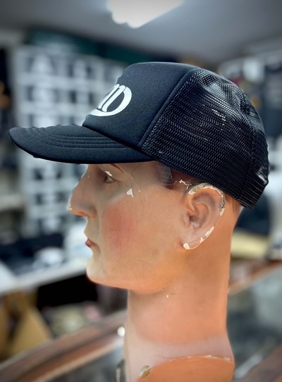 ROLL Cursive-Logo Mesh Cap | PRODUCTS | ROLL